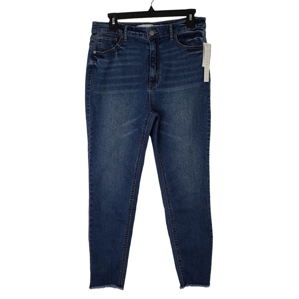 Tinseltown Jeans Women's 13/31 Dark Glow Wash Mid Rise Skinny Raw Hem Denim NWT